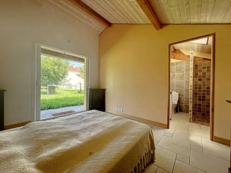 Maison de village - 201 m² - 9 pièces