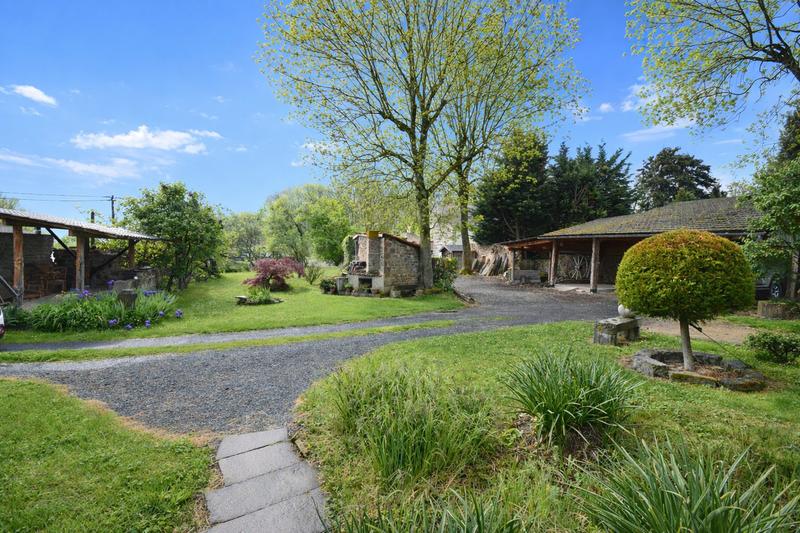 Maison - 195 m² - 6 pièces