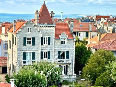 Appartement - 131 m² - 4 pièces