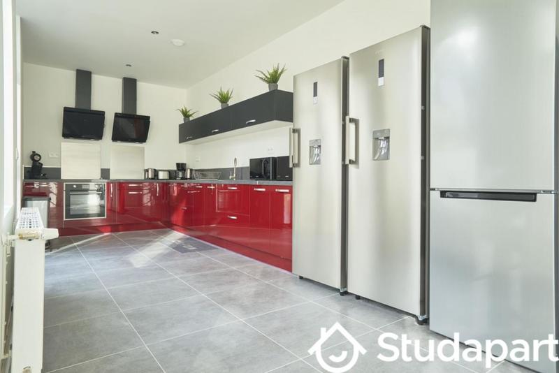 Chambre - 13 m² - 1 pièce