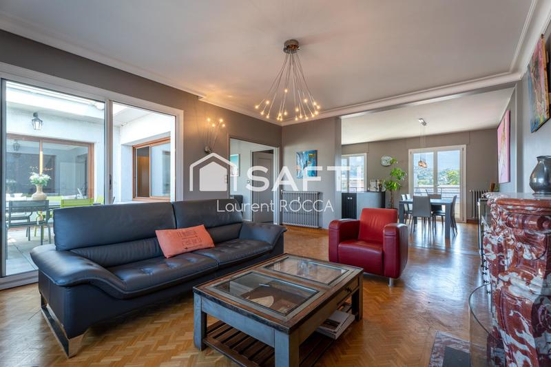 Appartement - 140 m² - 4 pièces