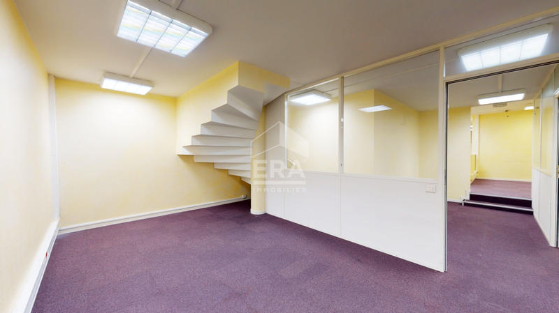 Bureau - 208 m² - 5 pièces