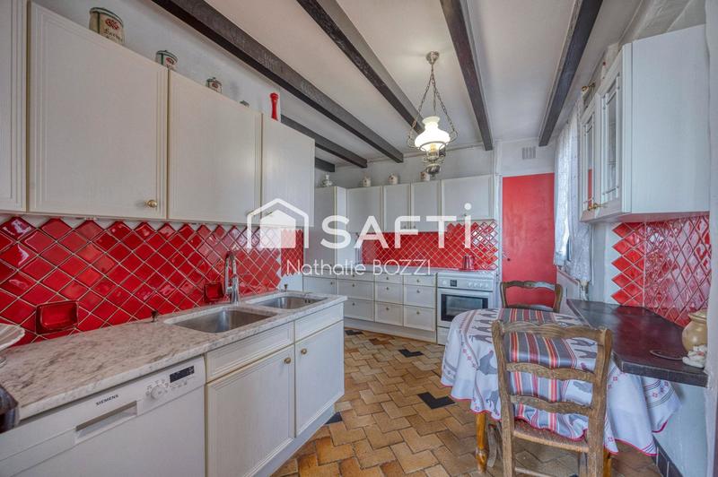 Appartement - 155 m² - 6 pièces