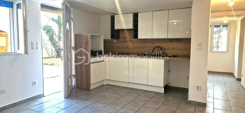 Maison - 194 m² - 8 pièces