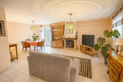 Maison - 148 m² - 8 pièces