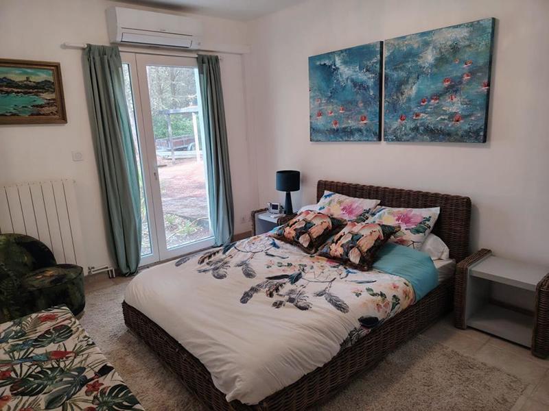 Maison - 210 m² - 9 pièces