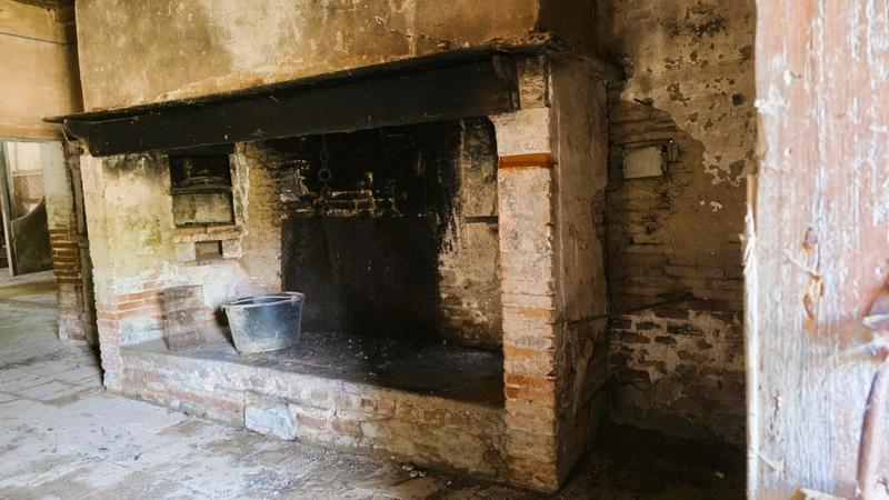 Maison - 214 m² - 15 pièces