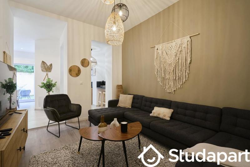 Chambre - 12 m² - 1 pièce