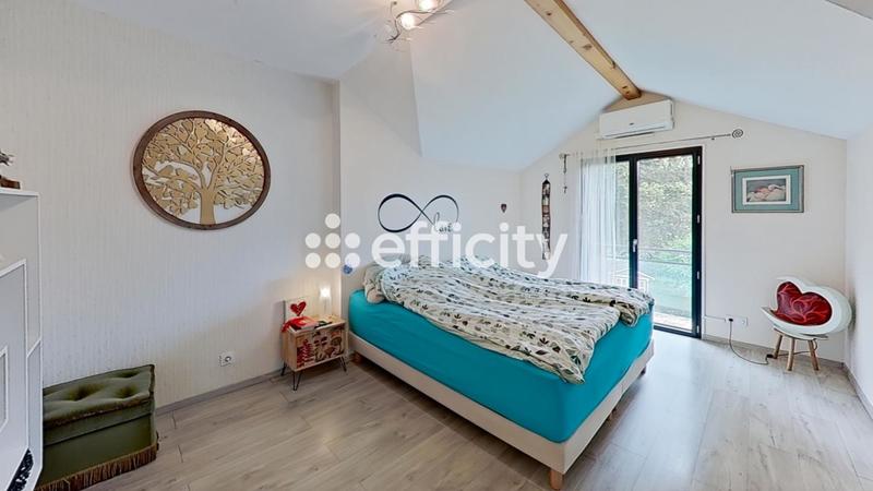 Maison - 161 m² - 7 pièces