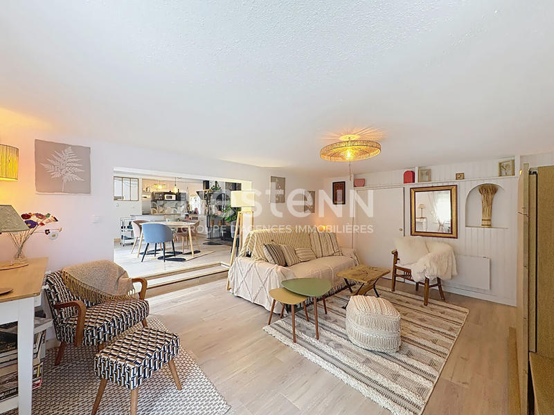 Maison - 104 m² - 4 pièces