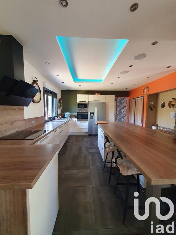 Maison - 194 m² - 7 pièces