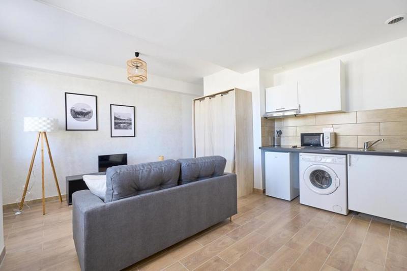 Immeuble - 200 m² - 9 pièces