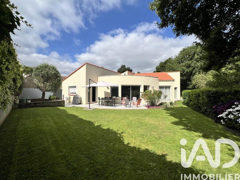 Maison - 141 m² - 5 pièces