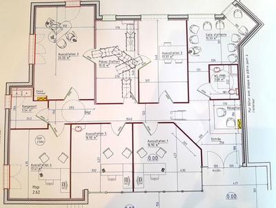 Bureau - 150 m² - 6 pièces