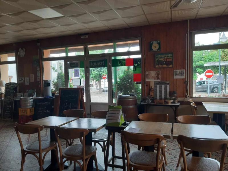 Maison - 384 m² - 10 pièces