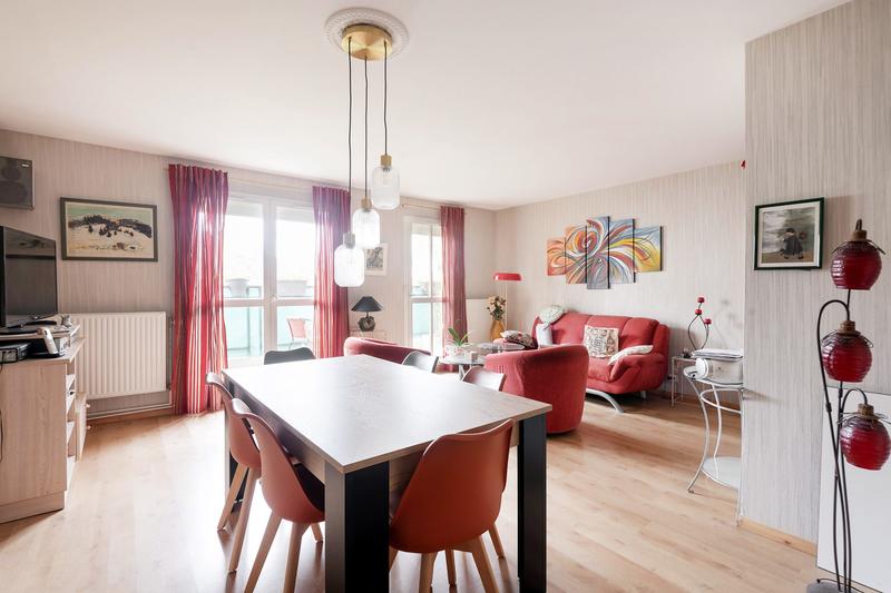 Appartement - 80 m² - 4 pièces