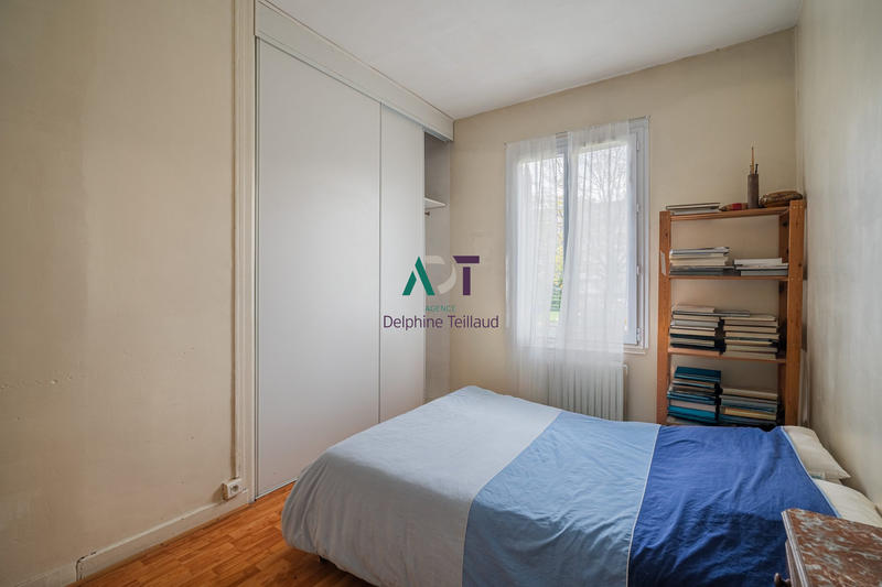 Maison traditionnelle - 181 m² - 10 pièces