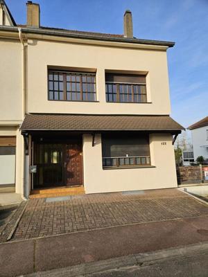 Maison - 127 m² - 5 pièces