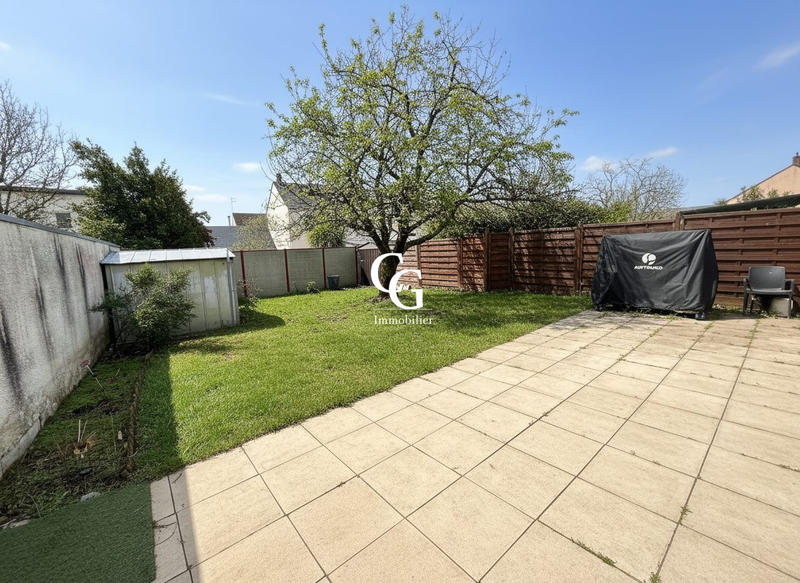 Maison - 99 m² - 5 pièces