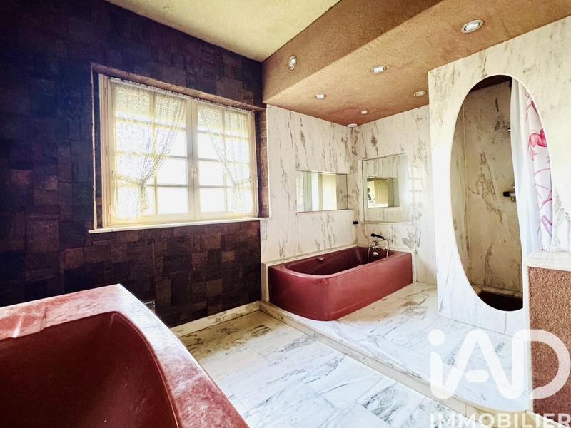 Maison - 480 m² - 12 pièces