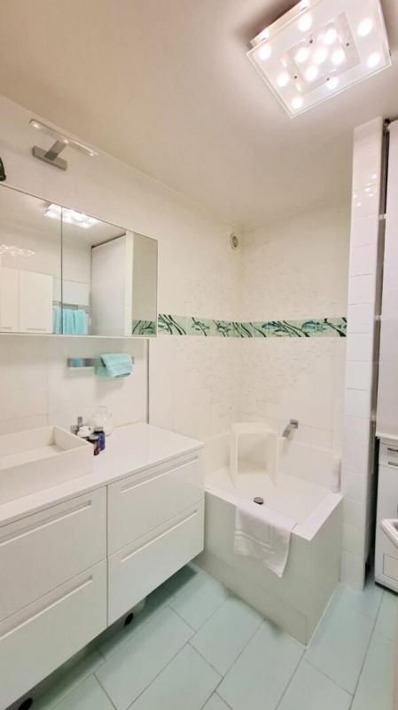 Appartement - 93 m² - 3 pièces