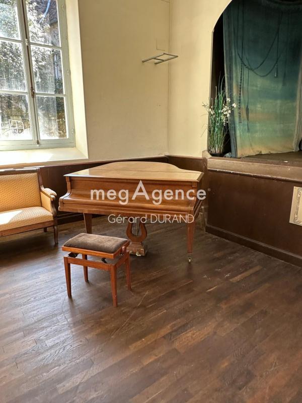 Loft - 130 m² - 1 pièce