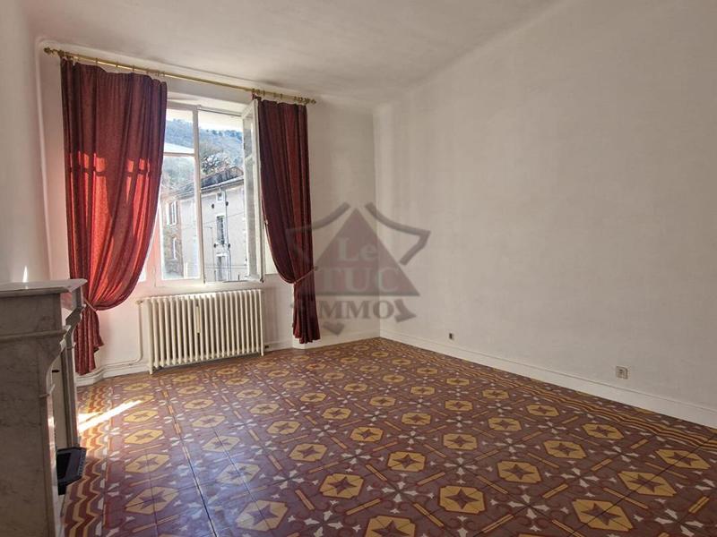 Maison - 196 m² - 8 pièces