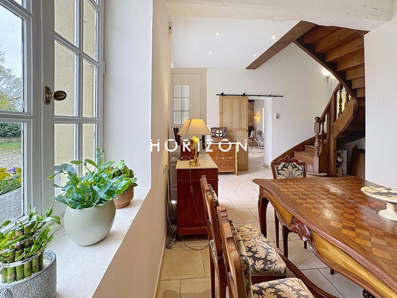 Maison ancienne - 249 m² - 9 pièces