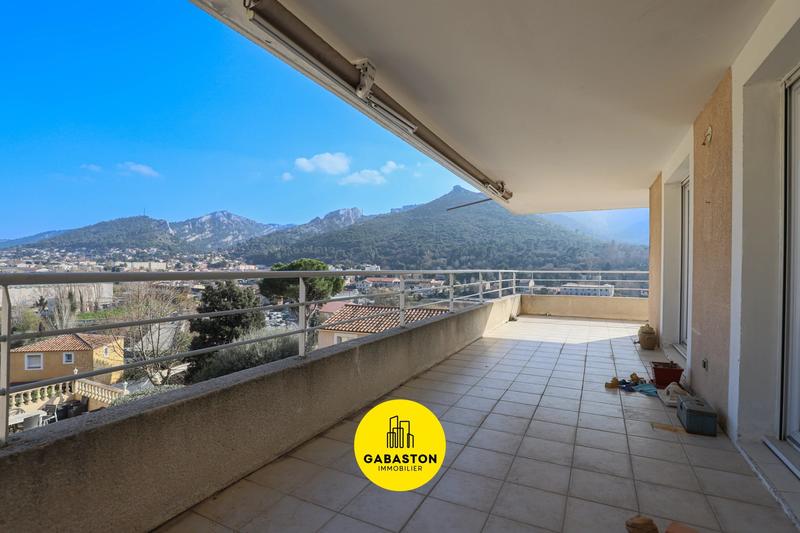 Appartement - 98 m² - 4 pièces