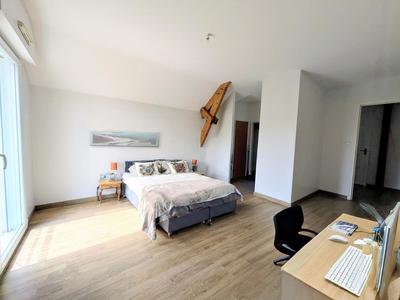 Maison - 165 m² - 6 pièces