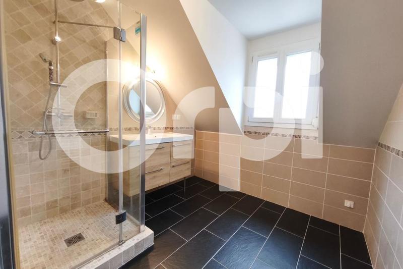 Maison - 94 m² - 4 pièces