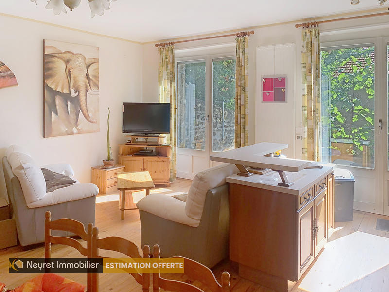 Triplex - 122 m² - 7 pièces