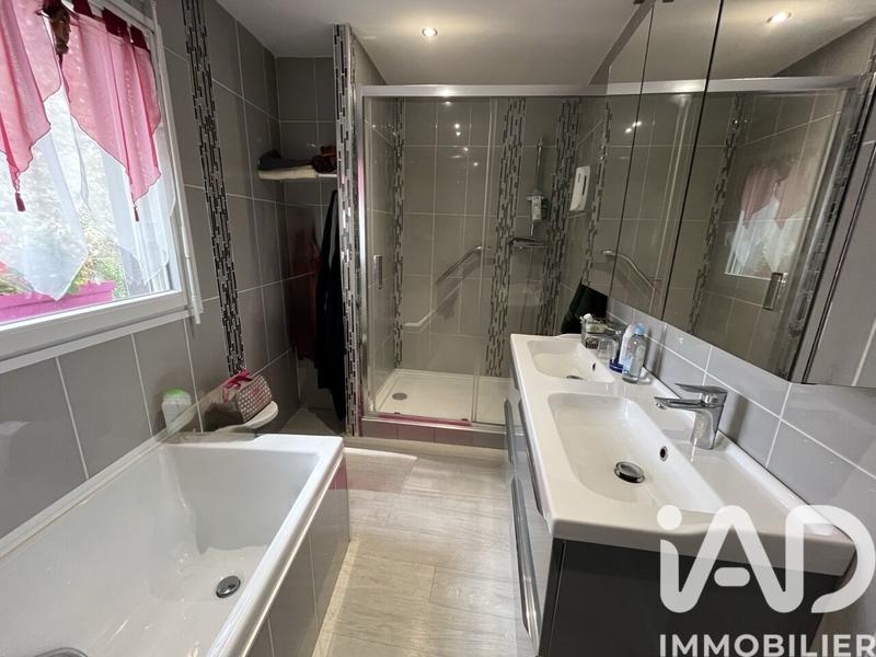 Maison - 135 m² - 4 pièces