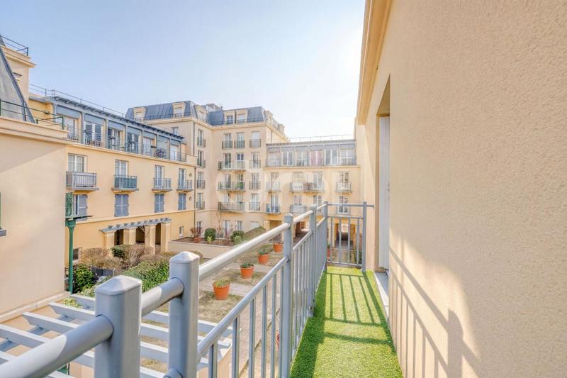 Appartement - 88 m² - 5 pièces