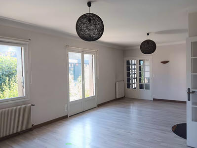 Maison - 180 m² - 6 pièces