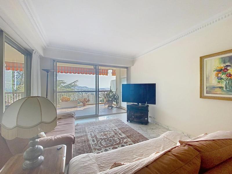 Appartement - 85 m² - 3 pièces