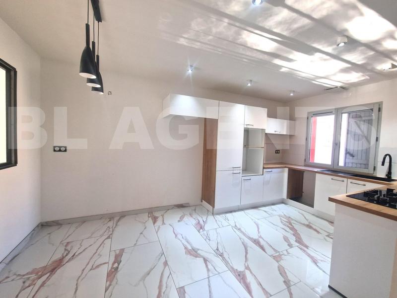 Maison - 120 m² - 5 pièces