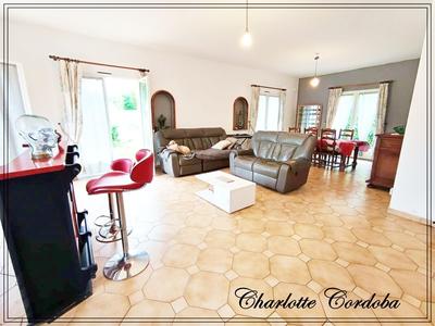 Maison - 99 m² - 3 pièces