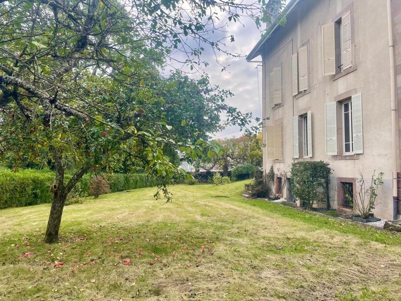 Maison - 329 m² - 11 pièces