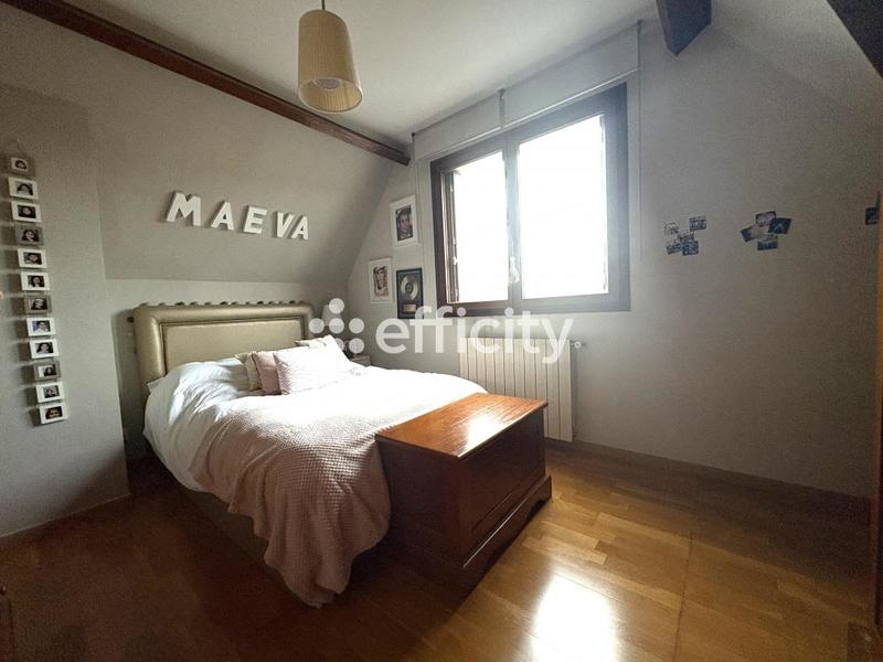 Maison - 130 m² - 6 pièces