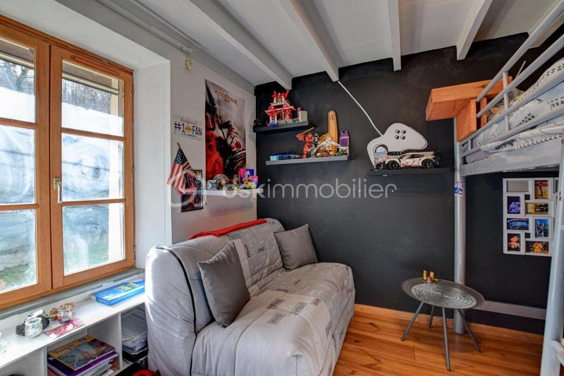 Maison - 98 m² - 5 pièces