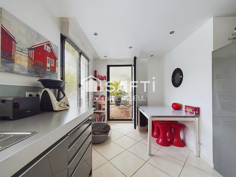 Appartement - 145 m² - 7 pièces