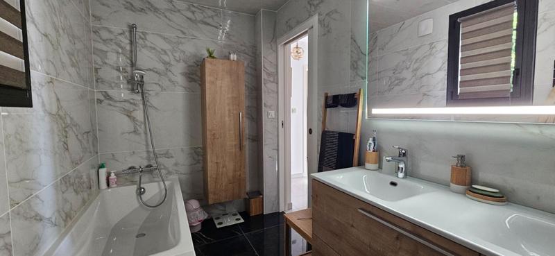 Maison - 143 m² - 6 pièces