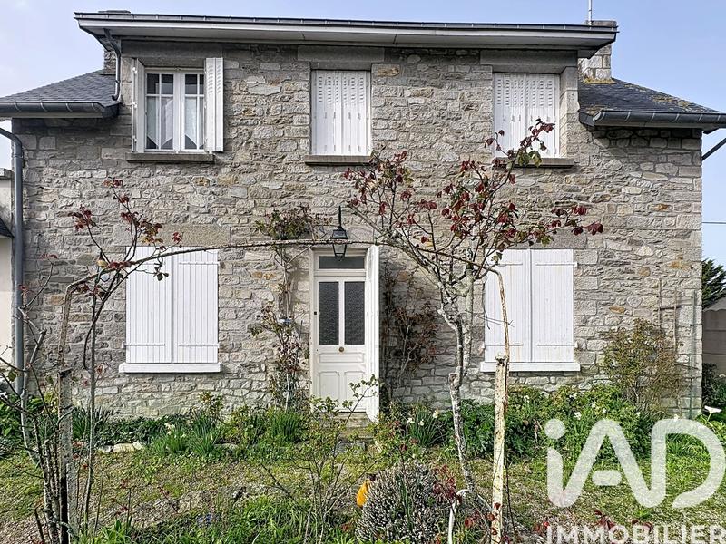 Maison - 160 m² - 8 pièces