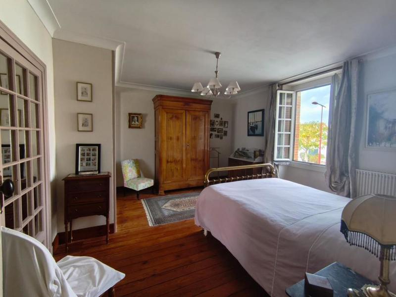 Maison - 206 m² - 7 pièces