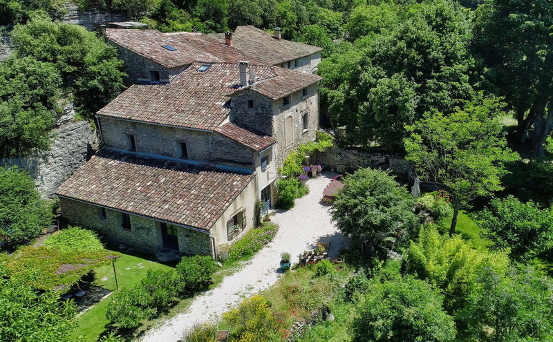 Mas - 351 m² - 12 pièces