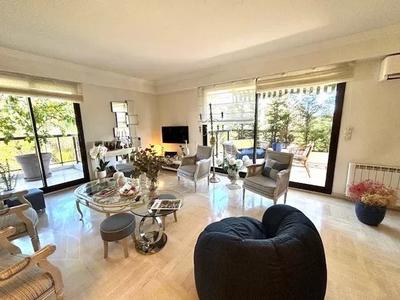 Appartement - 84 m² - 3 pièces