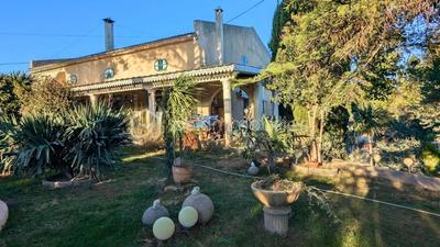 Maison - 320 m² - 8 pièces