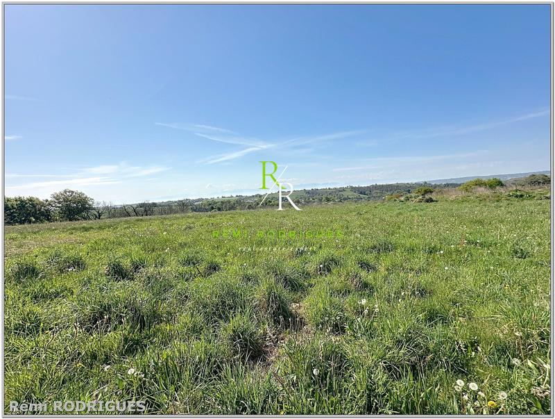 Terrain constructible - 1 501 m²