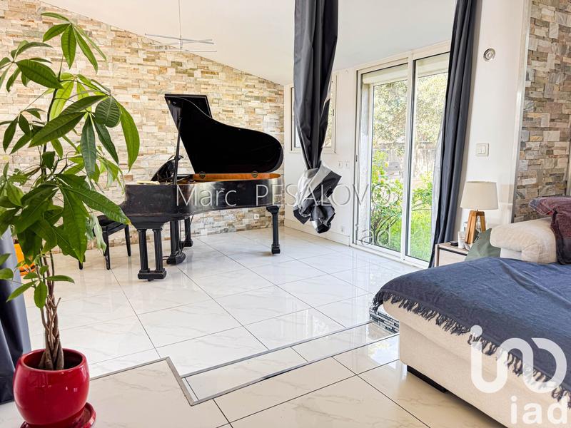 Maison - 159 m² - 7 pièces